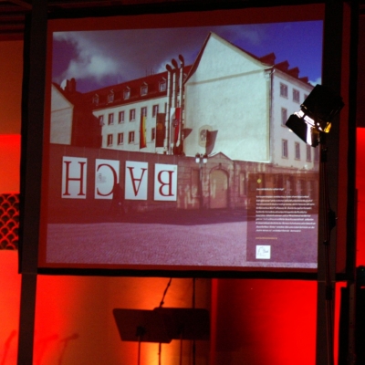 Aktion am authentischen Ort des Bach-Wohnhauses „BACH - Weltkulturerbe steht hier Kopf!" - Foto: Dr. Michael Klein